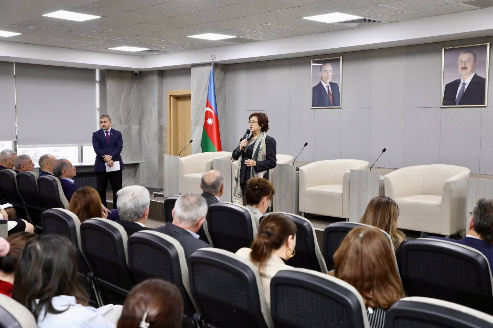 Dövlət İmtahan Mərkəzində abituriyent, valideyn və pedaqoji ictimaiyyət nümayəndələri ilə növbəti açıq görüş keçirilib